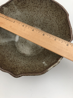 Wavy bowl